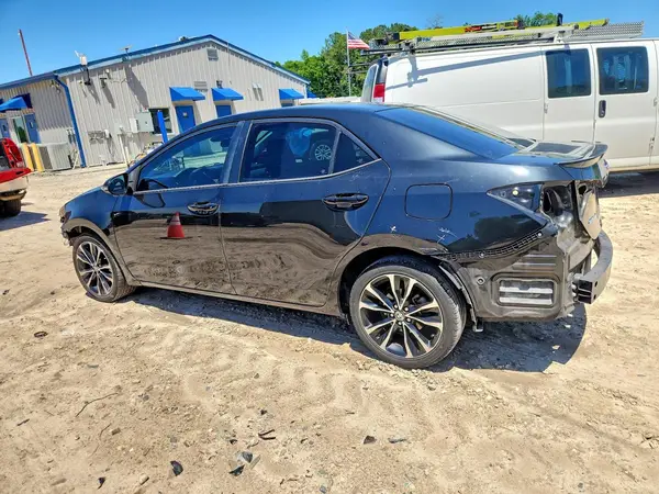 2T1BURHE1JC017298 2018 TOYOTA COROLLA - Image 2
