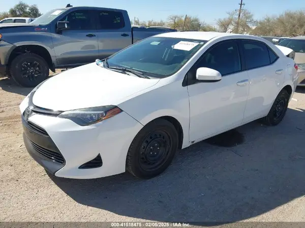2T1BURHE1JC022341 2018 TOYOTA COROLLA - Image 2