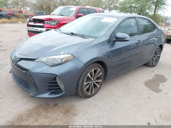 2T1BURHE1JC023392 2018 TOYOTA COROLLA - Image 2
