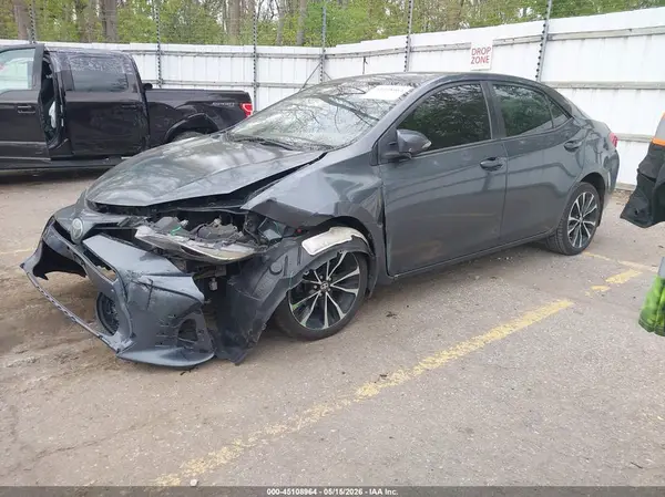 2T1BURHE1JC024638 2018 TOYOTA COROLLA - Image 2