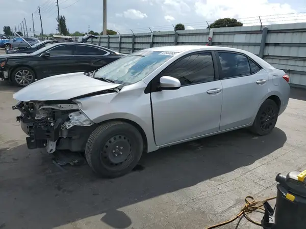 2T1BURHE1JC028964 2018 TOYOTA COROLLA - Image 1