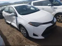 2T1BURHE1JC029953 2018 TOYOTA COROLLA