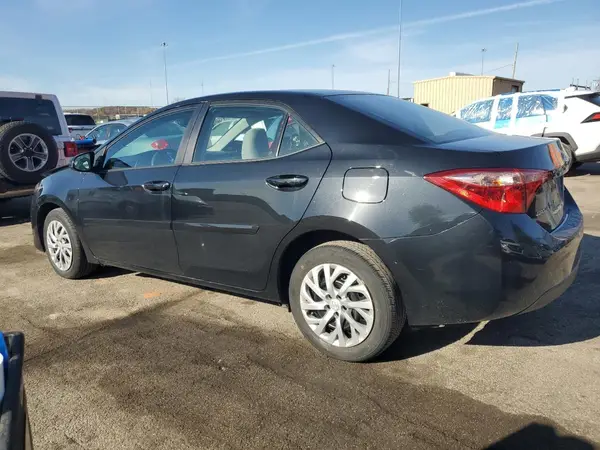 2T1BURHE1JC030617 2018 TOYOTA COROLLA - Image 2