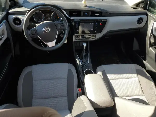 2T1BURHE1JC030617 2018 TOYOTA COROLLA - Image 8