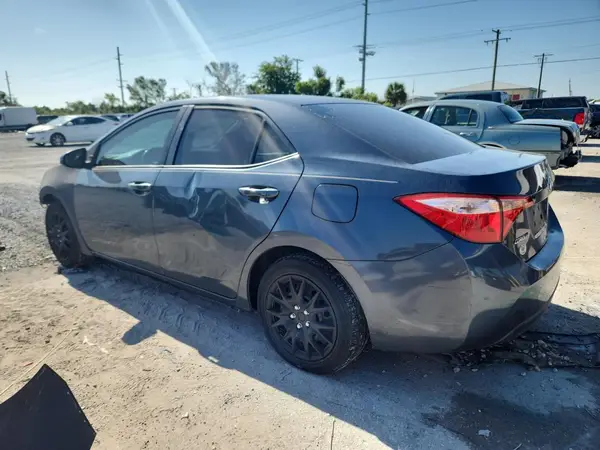 2T1BURHE1JC030620 2018 TOYOTA COROLLA - Image 2