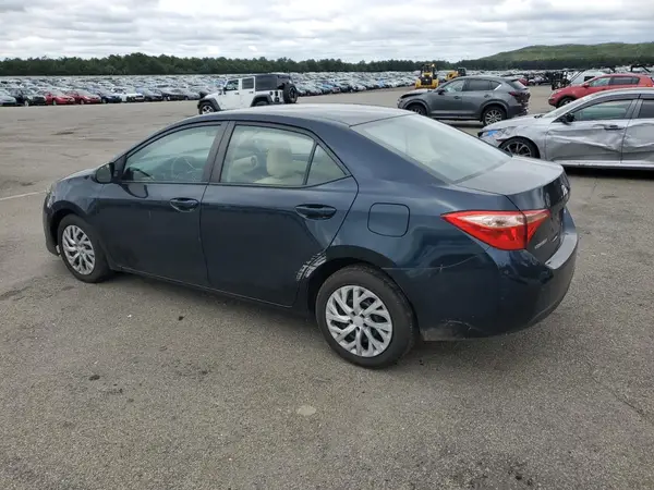 2T1BURHE1JC032724 2018 TOYOTA COROLLA - Image 2