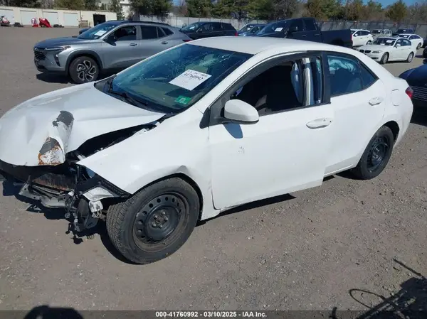 2T1BURHE1JC034943 2018 TOYOTA COROLLA - Image 2