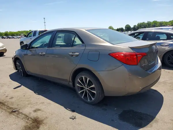2T1BURHE1JC035073 2018 TOYOTA COROLLA - Image 2