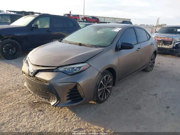 2T1BURHE1JC036062 2018 TOYOTA COROLLA - Image 2