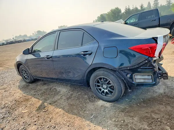 2T1BURHE1JC036403 2018 TOYOTA COROLLA - Image 2