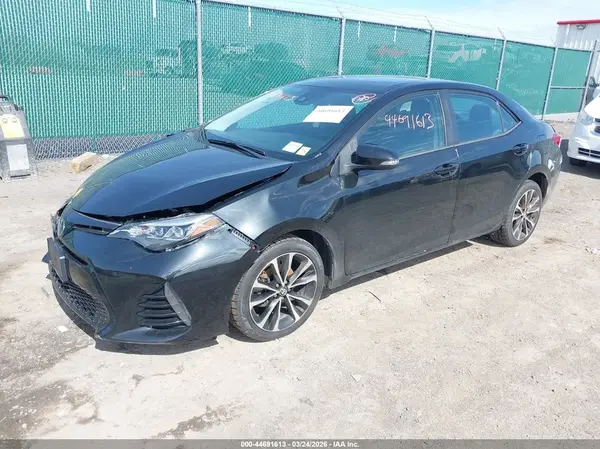 2T1BURHE1JC037079 2018 TOYOTA COROLLA - Image 2