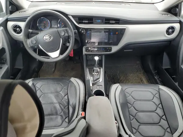 2T1BURHE1JC038247 2018 TOYOTA COROLLA - Image 8