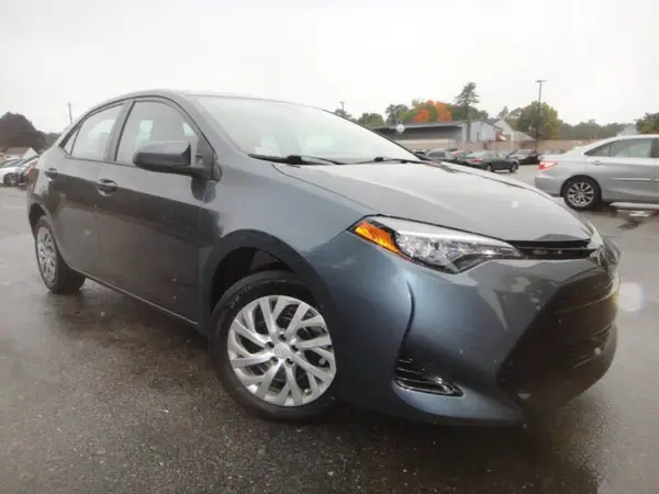 2T1BURHE1JC042797 2018 TOYOTA COROLLA - Image 1