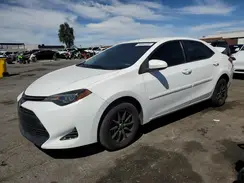 2T1BURHE1JC044565 2018 TOYOTA COROLLA