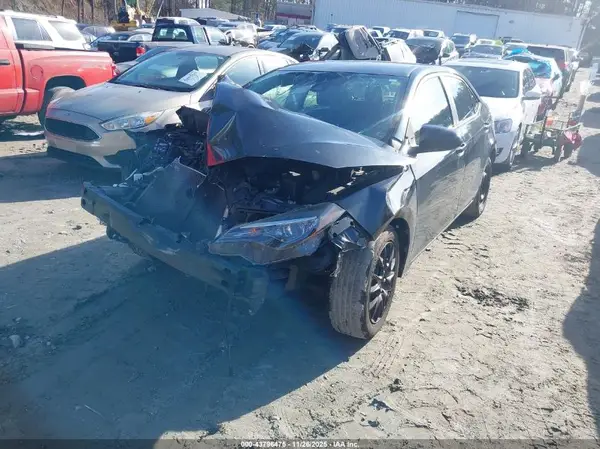 2T1BURHE1JC046963 2018 TOYOTA COROLLA - Image 2
