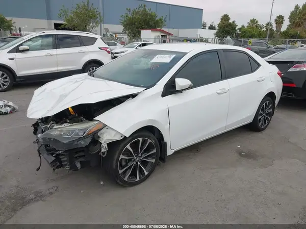 2T1BURHE1JC051743 2018 TOYOTA COROLLA - Image 2
