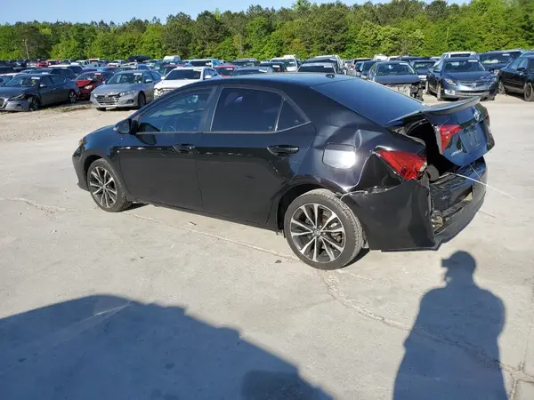 2T1BURHE1JC057168 2018 TOYOTA COROLLA - Image 2