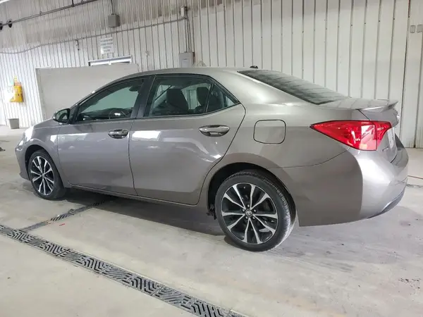 2T1BURHE1JC062869 2018 TOYOTA COROLLA - Image 2