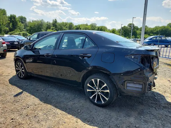 2T1BURHE1JC063794 2018 TOYOTA COROLLA - Image 2