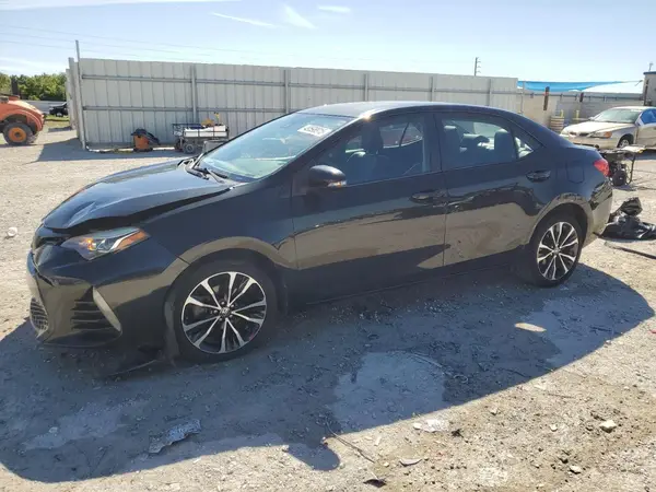 2T1BURHE1JC064122 2018 TOYOTA COROLLA - Image 1