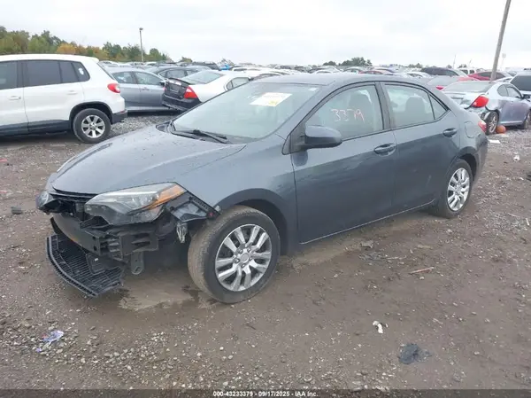 2T1BURHE1JC068722 2018 TOYOTA COROLLA - Image 2