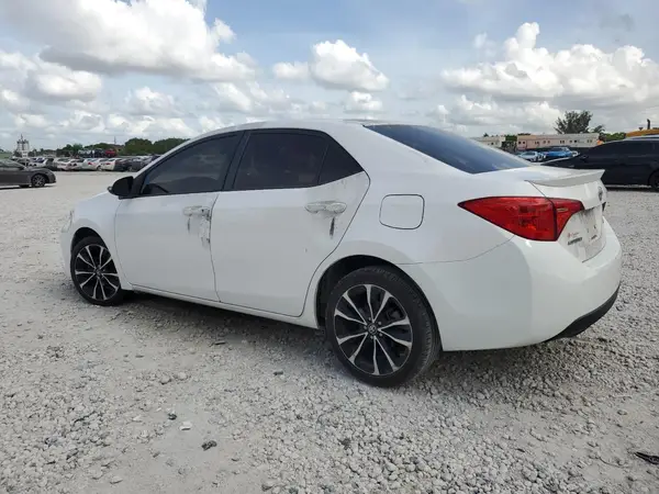 2T1BURHE1JC068851 2018 TOYOTA COROLLA - Image 2