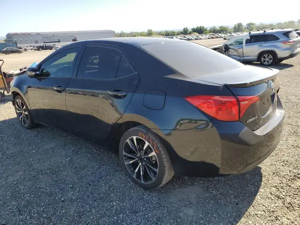 2T1BURHE1JC069143 2018 TOYOTA COROLLA - Image 2