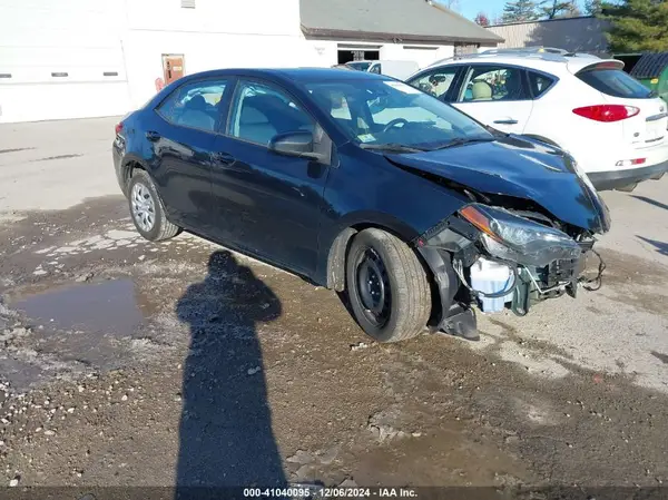 2T1BURHE1JC069580 2018 TOYOTA COROLLA - Image 1