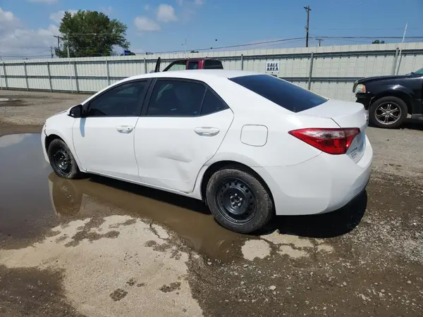 2T1BURHE1JC070258 2018 TOYOTA COROLLA - Image 2