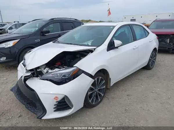 2T1BURHE1JC070759 2018 TOYOTA COROLLA - Image 2