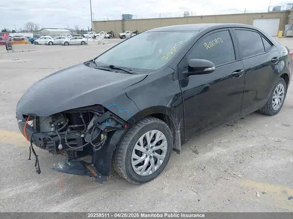 2T1BURHE1JC071247 2018 TOYOTA COROLLA - Image 2