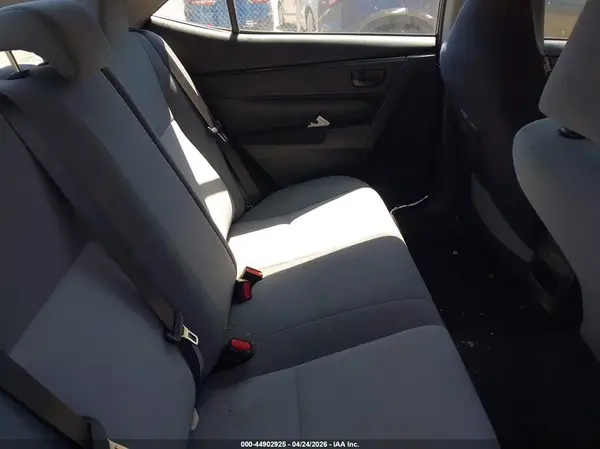 2T1BURHE1JC071930 2018 TOYOTA COROLLA - Image 8
