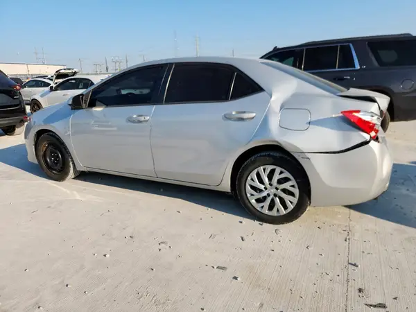 2T1BURHE1JC072298 2018 TOYOTA COROLLA - Image 2
