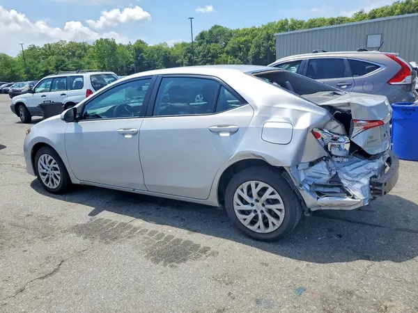 2T1BURHE1JC073113 2018 TOYOTA COROLLA - Image 2