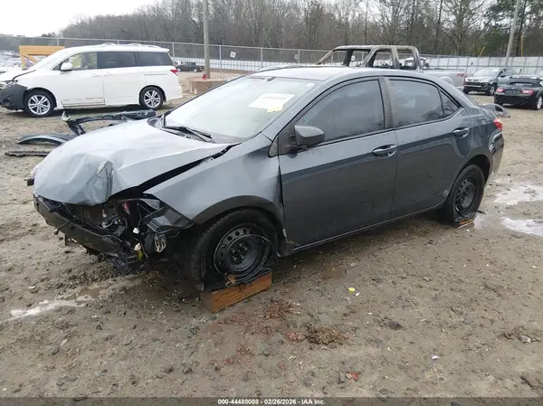 2T1BURHE1JC073161 2018 TOYOTA COROLLA - Image 2