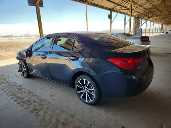 2T1BURHE1JC073760 2018 TOYOTA COROLLA - Image 2