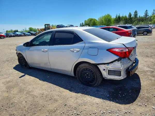 2T1BURHE1JC074343 2018 TOYOTA COROLLA - Image 2