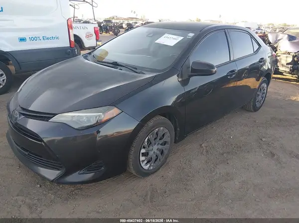2T1BURHE1JC081146 2018 TOYOTA COROLLA - Image 2