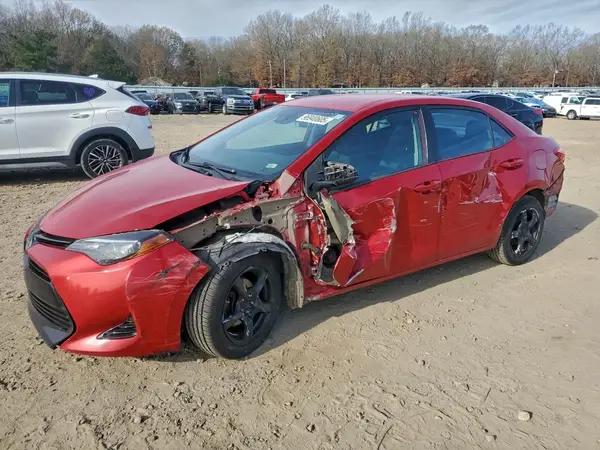 2T1BURHE1JC082328 2018 TOYOTA COROLLA - Image 1