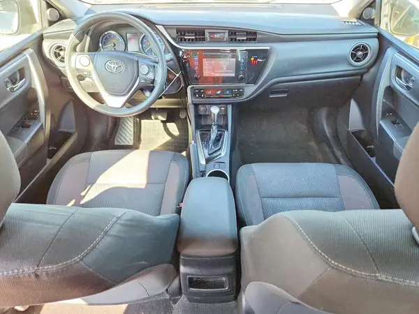 2T1BURHE1JC086010 2018 TOYOTA COROLLA - Image 8