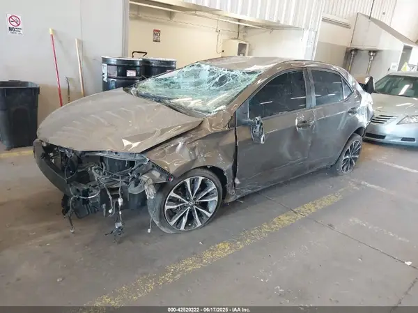 2T1BURHE1JC087979 2018 TOYOTA COROLLA - Image 2