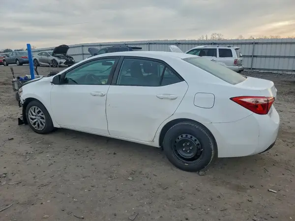 2T1BURHE1JC088064 2018 TOYOTA COROLLA - Image 2