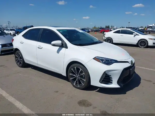 2T1BURHE1JC089408 2018 TOYOTA COROLLA - Image 1