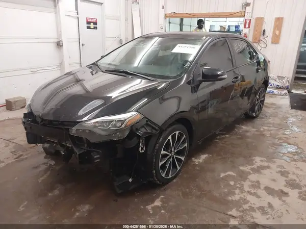 2T1BURHE1JC095550 2018 TOYOTA COROLLA - Image 2