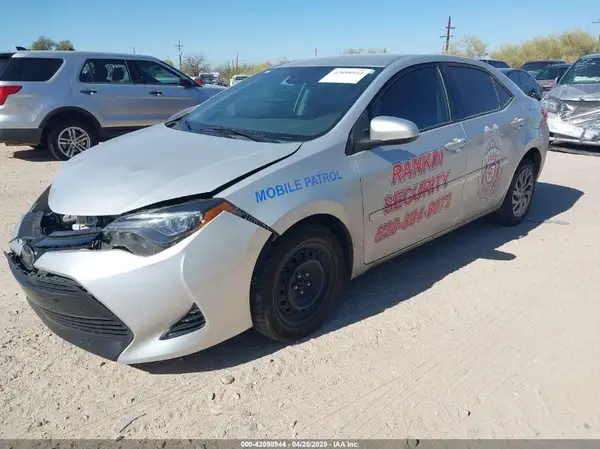 2T1BURHE1JC097976 2018 TOYOTA COROLLA - Image 2