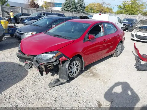2T1BURHE1JC101704 2018 TOYOTA COROLLA - Image 2