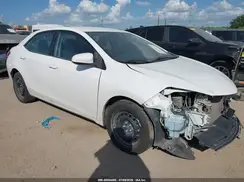 2T1BURHE1JC103758 2018 TOYOTA COROLLA