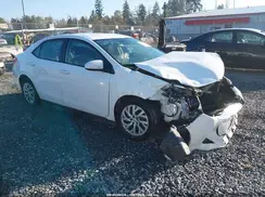 2T1BURHE1JC104490 2018 TOYOTA COROLLA
