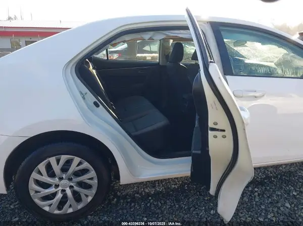 2T1BURHE1JC104490 2018 TOYOTA COROLLA - Image 8