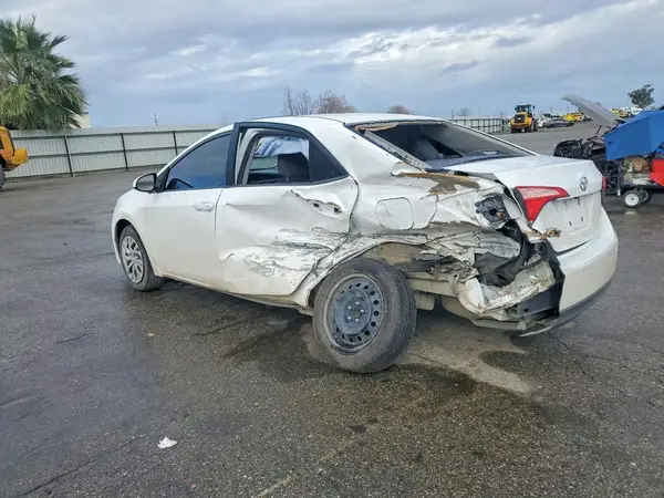 2T1BURHE1JC104814 2018 TOYOTA COROLLA - Image 2